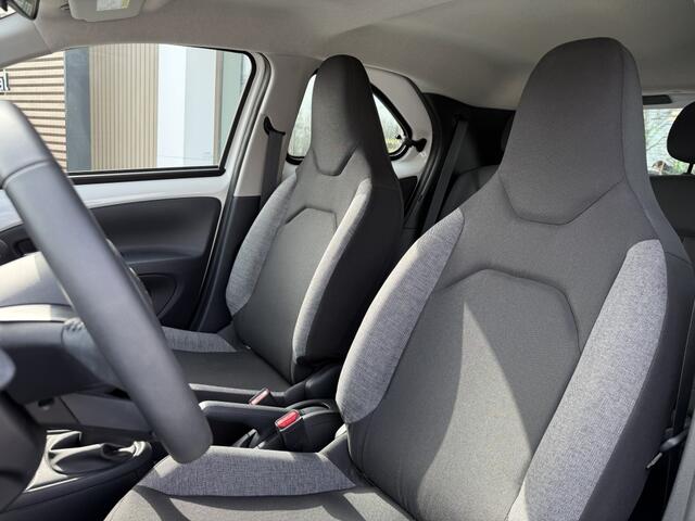 Toyota AYGO X 1.0 VVT-i MT Play | Apple Car-Play | Camera | Adap Cruise