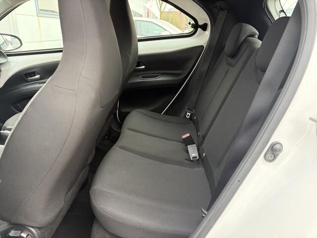 Toyota AYGO X 1.0 VVT-i MT Play NL Auto Dealer Onderhouden Carplay Adapt Cruise Control