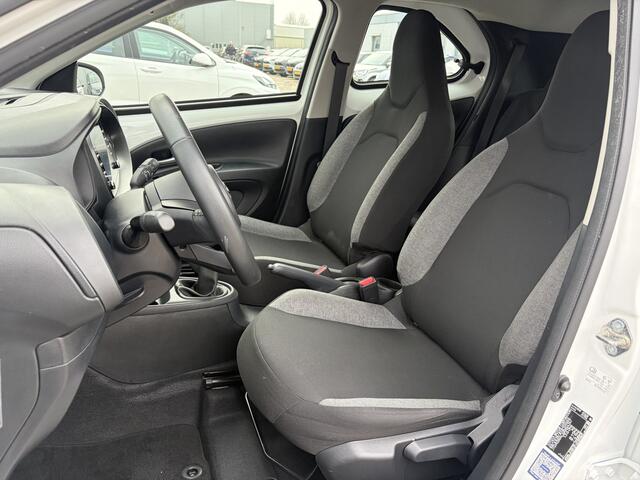 Toyota AYGO X 1.0 VVT-i MT Play NL Auto Dealer Onderhouden Carplay Adapt Cruise Control
