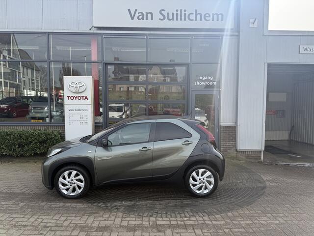 Toyota AYGO X 1.0 VVT-i MT first
