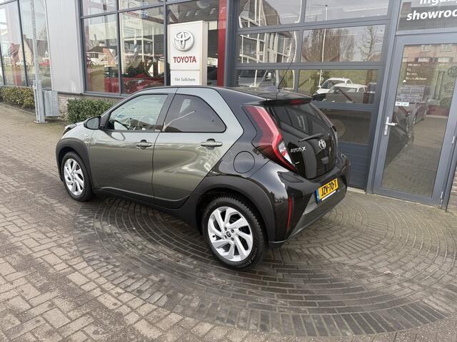 Toyota AYGO X 1.0 VVT-i MT first