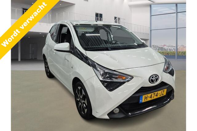 Toyota AYGO 1.0 VVT-i x-Joy AUT! Camera! Carplay! Apk 12-2027! VERWACHT!!