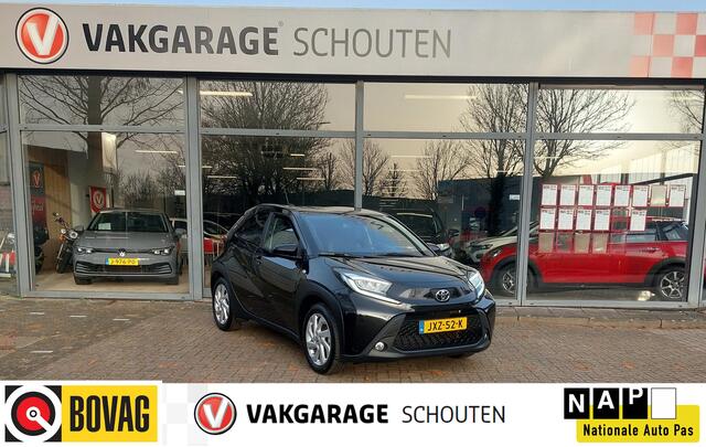 Toyota AYGO X 1.0 VVT-i MT first