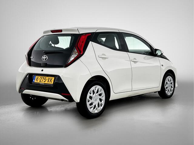 Toyota AYGO 1.0 VVT-i x-play | 1e Eigenaar | BTW'er | NIEUW GELEVERD & ONDERHOUDEN |