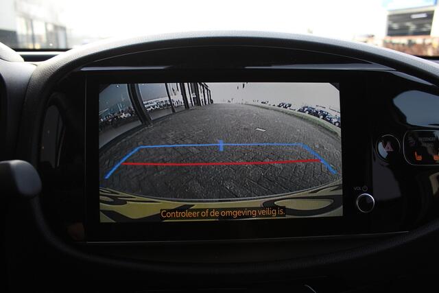 Toyota AYGO X 1.0 VVT-i MT Premium | Rijklaar | Stoelverw. | Sensoren v+a | JBL | DAB | Camera | LED | Keyless | Dealer onderhouden