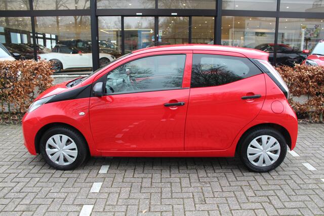 Toyota AYGO 1.0 VVT-i x-now | Rijklaar | 5-deurs | Airco | Audio | El.Pakket