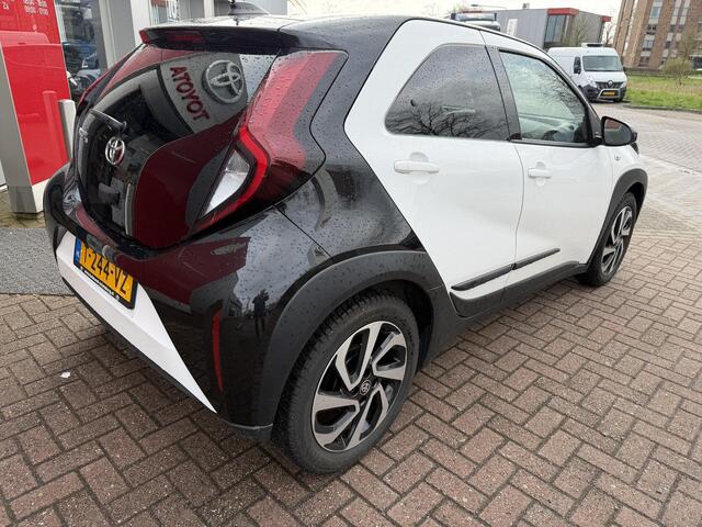 Toyota AYGO X 1.0 VVT-i S-CVT Pulse Automaat | All-wheather banden | Unieke KM-stand | 1e eigenaar