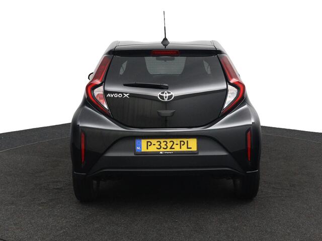 Toyota AYGO X 1.0 VVT-i MT first | Lichtmetalen Velgen | Privacy Glas | Led Verlichting | Automatische Airco |
