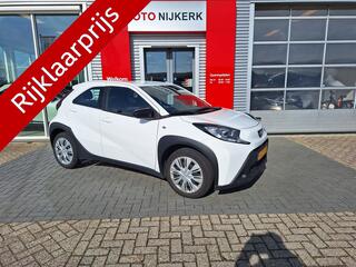 toyota-aygo-x-1.0-vvt-i-mt-play