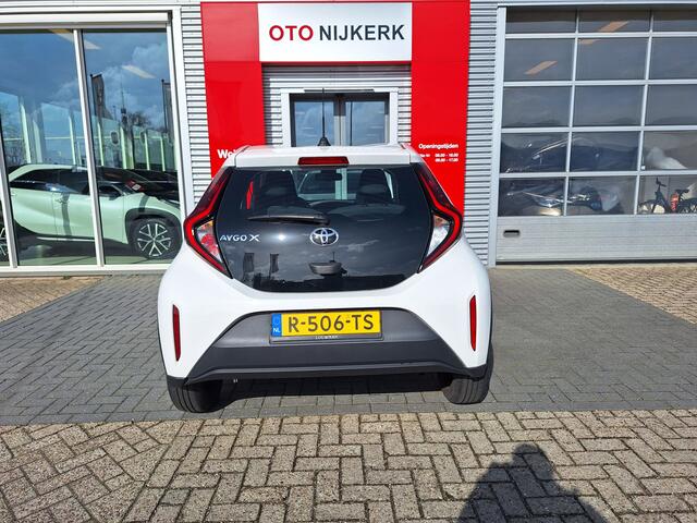 Toyota AYGO X 1.0 VVT-i MT Play