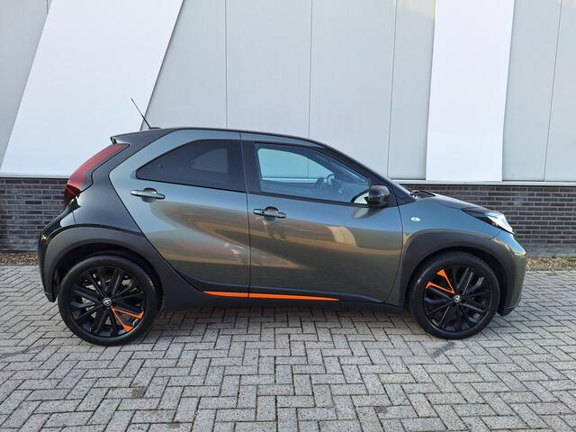 Toyota AYGO X 1.0 VVT-i MT Limited JBL Speaker PDC v+a Climaat Ad. Cruise