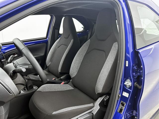 Toyota AYGO X 1.0 VVT-i MT Play | Apple CarPlay | Android Auto |