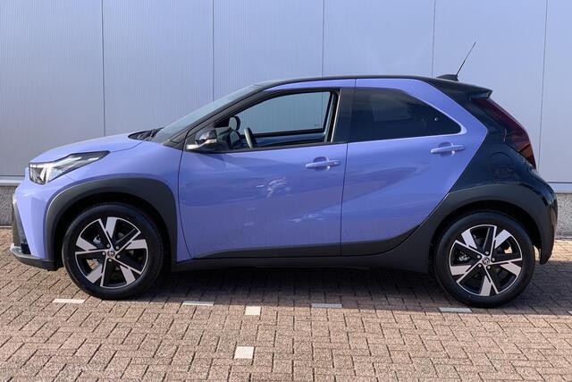 Toyota AYGO X Hybrid 115 pulse | Camera | Carplay | Keyless Start |