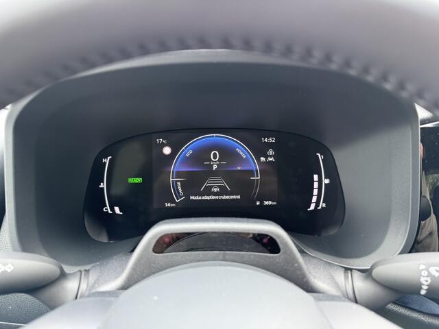 Toyota AYGO X Hybrid 115 play | LM Velgen | Stoelverwarming