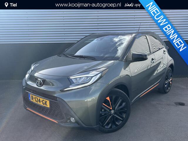 Toyota AYGO X 1.0 VVT-i S-CVT Limited Zeer lage KM stand! Parkeersensoren, JBL, achteruitrij camera, stoelverwarming, navigatie Apple CarPlay/Android Auto, NL-auto & automaat!