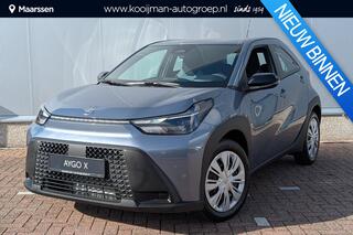 toyota-aygo-x-hybrid-115-play--cam