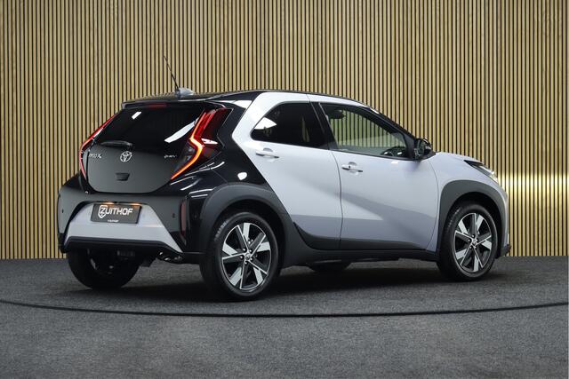 Toyota AYGO X Hybrid 115 pulse Easy Pack | Nieuw uit voorraad leverbaar! | Adaptive-cruise | Camera | Clima | Maps Navigatie | Parkeersensoren | Apple Carplay & Android Auto | Keyless | Stoelverwarming