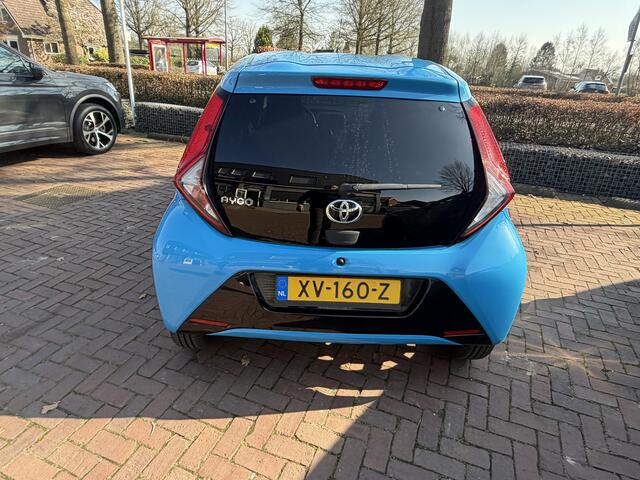 Toyota AYGO 1.0 VVT-i x-joy Apple Carplay/Android Auto km stand 10.000 Nap 1e eigen