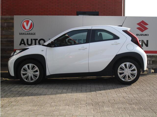 Toyota AYGO X 1.0 VVT-i MT Play Achteruitrijcamera, Cruise Control Adaptief, Apple Carplay/Android Auto, Elektrische Ramen