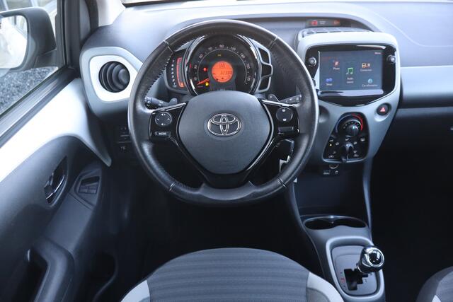 Toyota AYGO 1.0 VVT-i x-play - NL- Auto!!! Airco I Apple I Led D