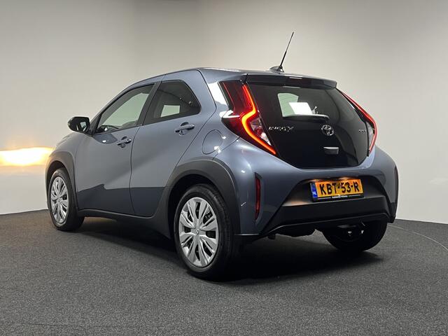Toyota AYGO X Hybrid 115 play | ACC | CAMERA | CARPLAY |