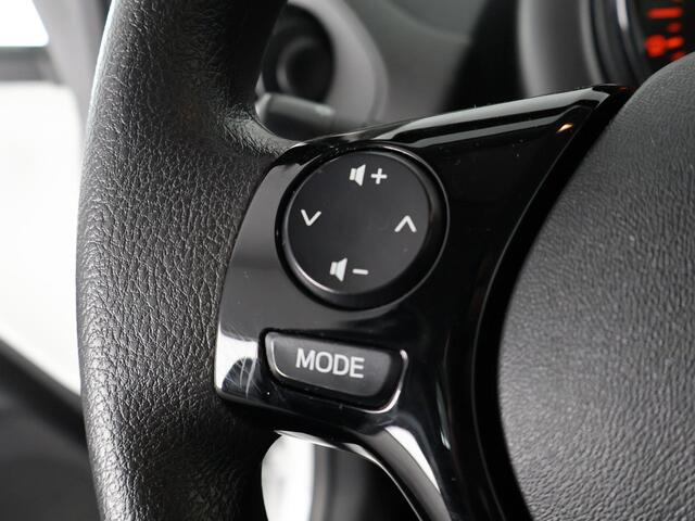 Toyota AYGO 1.0 VVT-i X-Fun | Airco | Elektrische ramen | Bluetooth | Radio/USB |