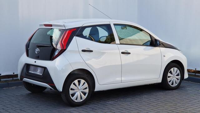 Toyota AYGO 1.0 VVT-i x-fun in supernette staat | Faceliftmodel | Bluetooth