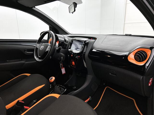 Toyota AYGO 1.0 VVT-i x-JBL | 1e Eigenaar | NIEUW GELEVERD & ONDERHOUDEN | JBL | Apple Carplay / Android Auto |