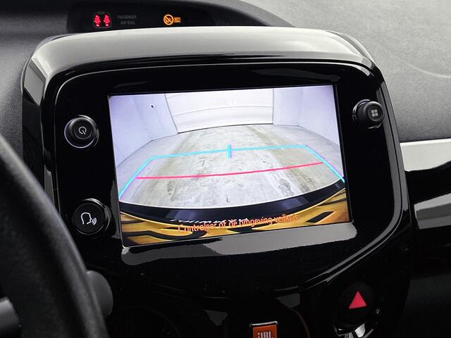 Toyota AYGO 1.0 VVT-i x-JBL | 1e Eigenaar | NIEUW GELEVERD & ONDERHOUDEN | JBL | Apple Carplay / Android Auto |