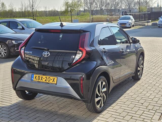 Toyota AYGO X 1.0 VVT-i MT Pulse Two Tone Fabrieksgarantie