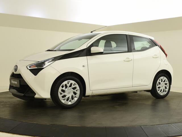 Toyota AYGO 1.0 VVT-i x-play | Carplay | Camera |