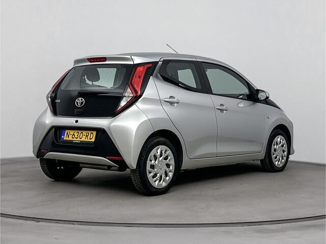 Toyota AYGO 1.0 VVT-i X-Nav | Navigatie | Parkeercamera |
