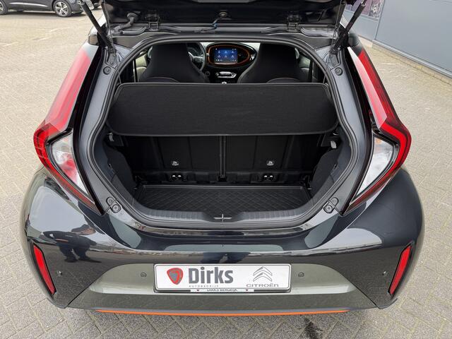 Toyota AYGO X 1.0 VVT-i MT Limited (Camera - Automatische Airco - Stoelverwarming - Keyless Entry - LED - Parkeersensoren V+A - Navigatie - Adap. Cruise Controle - 18")