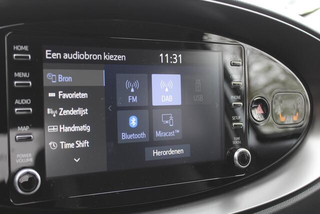 Toyota AYGO X 1.0 VVT-i MT first | Rijklaar | Stoelverw. | Clima | LED | Adap. cruise | Apple/Android | Camera