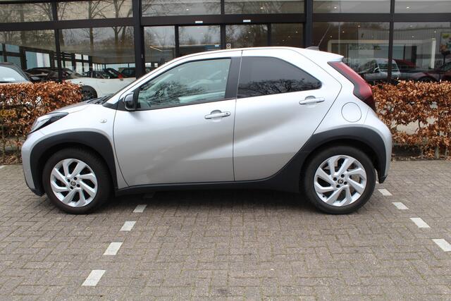 Toyota AYGO X 1.0 VVT-i MT first | Rijklaar | Stoelverw. | Clima | LED | Adap. cruise | Apple/Android | Camera