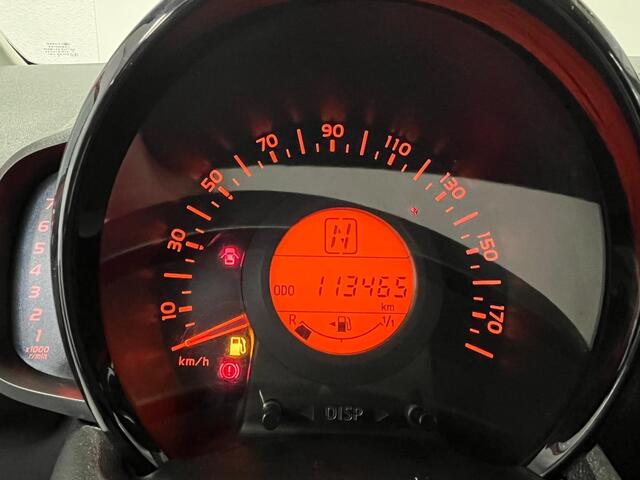 Toyota AYGO 1.0 VVT-i x-play | CAMERA |