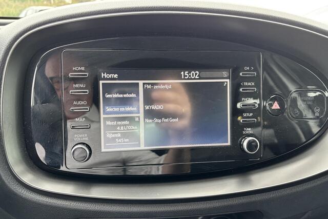Toyota AYGO X 1.0 VVT-i MT Play, Apple carplay, Android auto , Parkeercamera, Adaptieve Cruise Control.