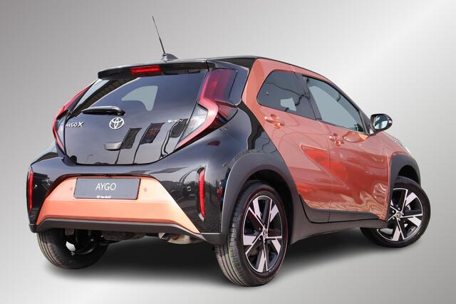 Toyota AYGO X Hybrid 115 pulse, Easy Pack, Parkeersensoren, Climate control, Keyless entry, Apple Carplay / Android Auto.