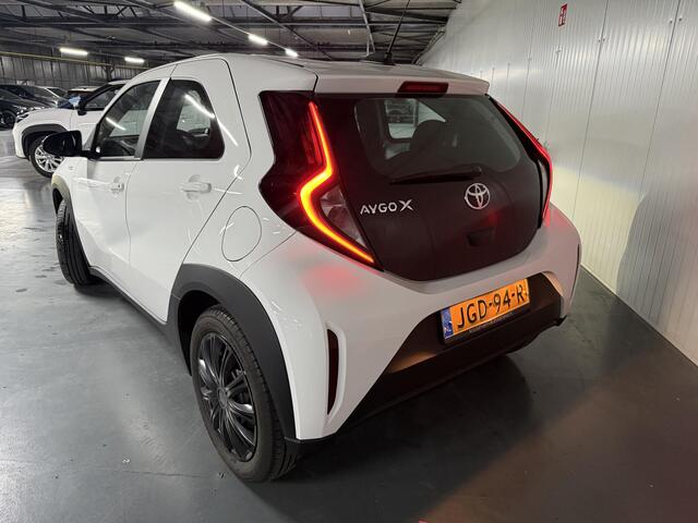 Toyota AYGO X 1.0 VVT-i S-CVT Play