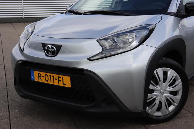 Toyota AYGO X 1.0 VVT-i Play, Parkeercamera, Apple Carplay/Android Auto, Airco!