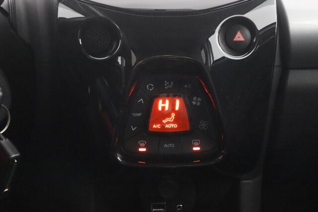 Toyota AYGO 1.0 VVT-i x-joy | Climate Control | Navigatie | Parkeercamera | Lichtmetalen Velgen |