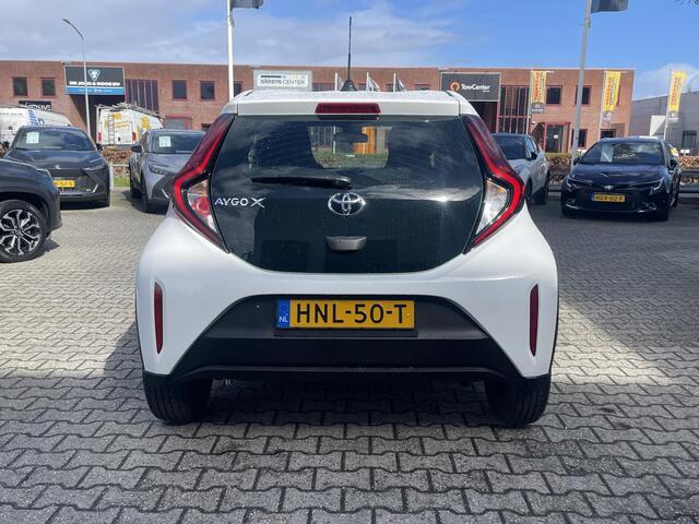 Toyota AYGO X 1.0 VVT-i MT Play