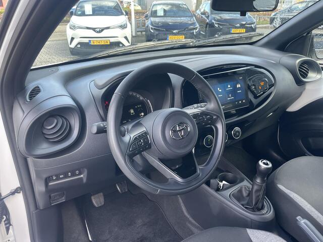 Toyota AYGO X 1.0 VVT-i MT Play
