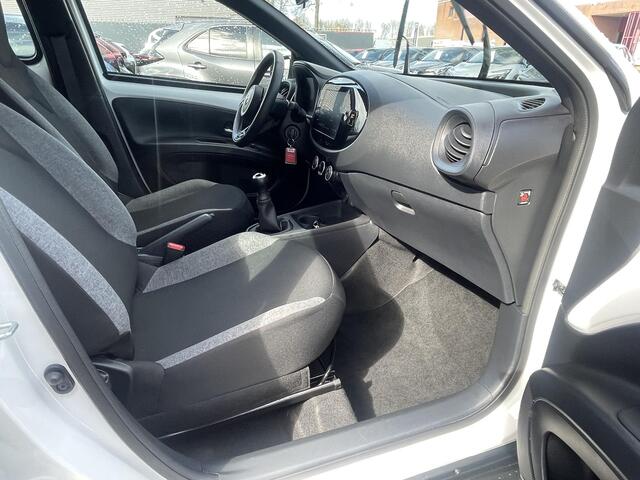 Toyota AYGO X 1.0 VVT-i MT Play