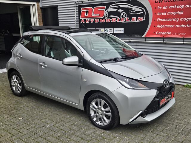 Toyota AYGO 1.0 VVT-i x-play CABRIOLET *** AIRCO-ELECTR.RAMEN-CV-SP.WIELEN ,etc,etc.***
