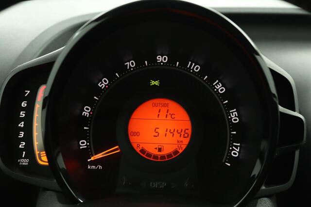 Toyota AYGO 1.0 VVT-i x-cite | Led verlichting | Achteruitrijcamera | Lichtmetalen velgen | Cabrio dak | All season banden | Apple Carplay/Android Auto |