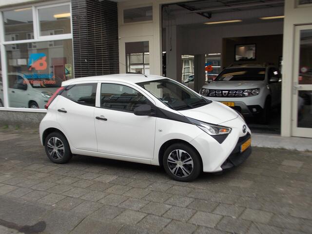 Toyota AYGO 1.0 VVT-i x-fun AIRCO 5 DEURS