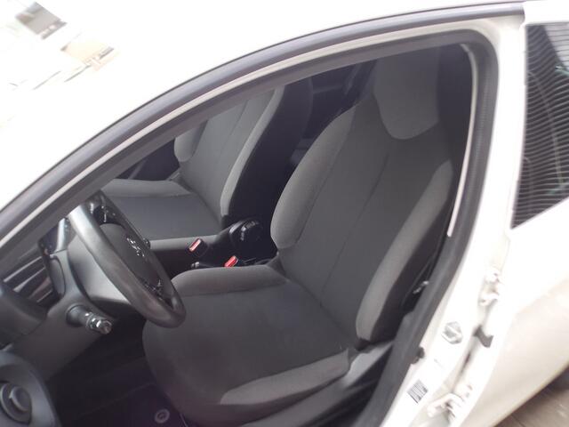 Toyota AYGO 1.0 VVT-i x-fun AIRCO 5 DEURS