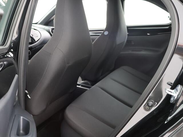 Toyota AYGO X Hybrid 115 play inruilpremie ¤1.000,-