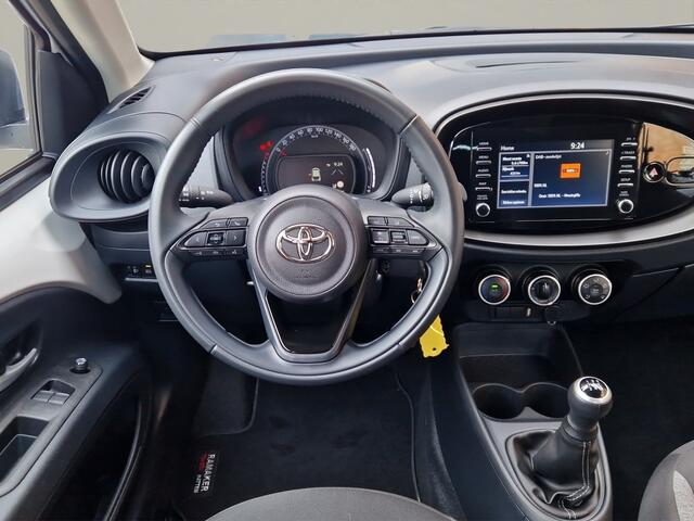 Toyota AYGO X 1.0 VVT-i MT Play NL Auto - All Season Banden - Carplay